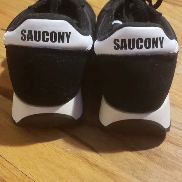 Classic Saucony Sneakers || Black,size Men's 8 - Picture 3 of 3